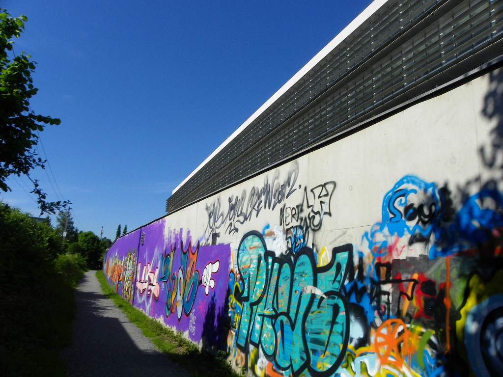 114_8394_JPG-1338760217