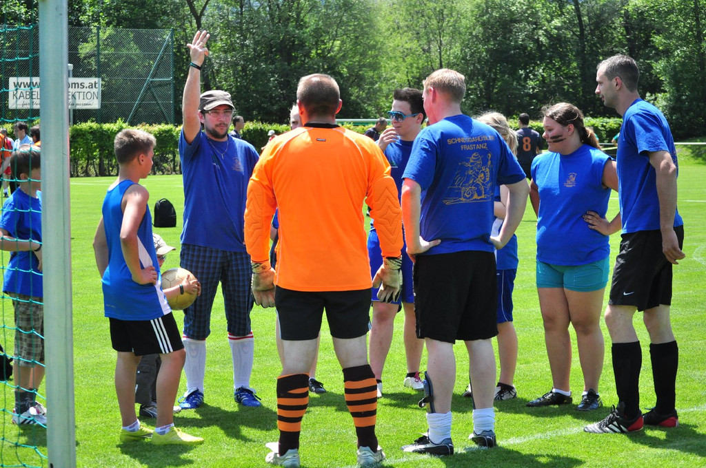 mini-Ortsvereine Fussball 2012 041.JPG
