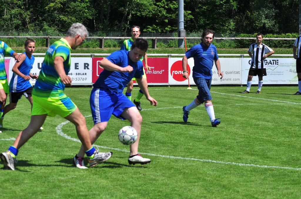 mini-Ortsvereine Fussball 2012 185.JPG