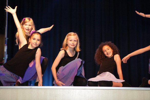 Tanz_28_jpg-1338810057