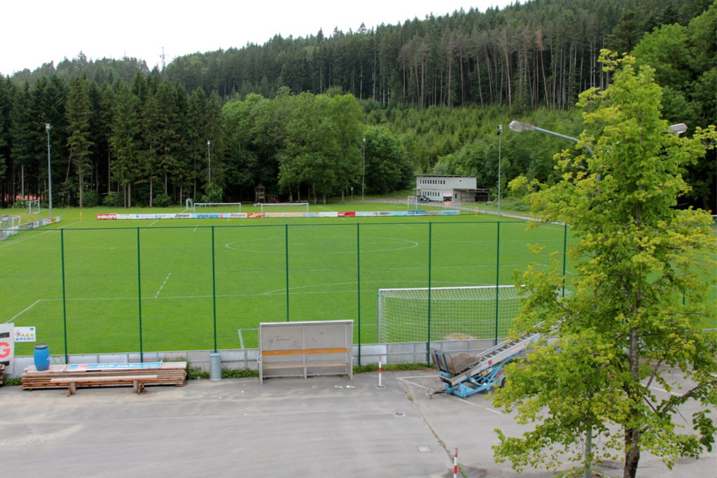 KOE_Sportplatzerweiterung Hofen Juni 1_jpg-1338816678