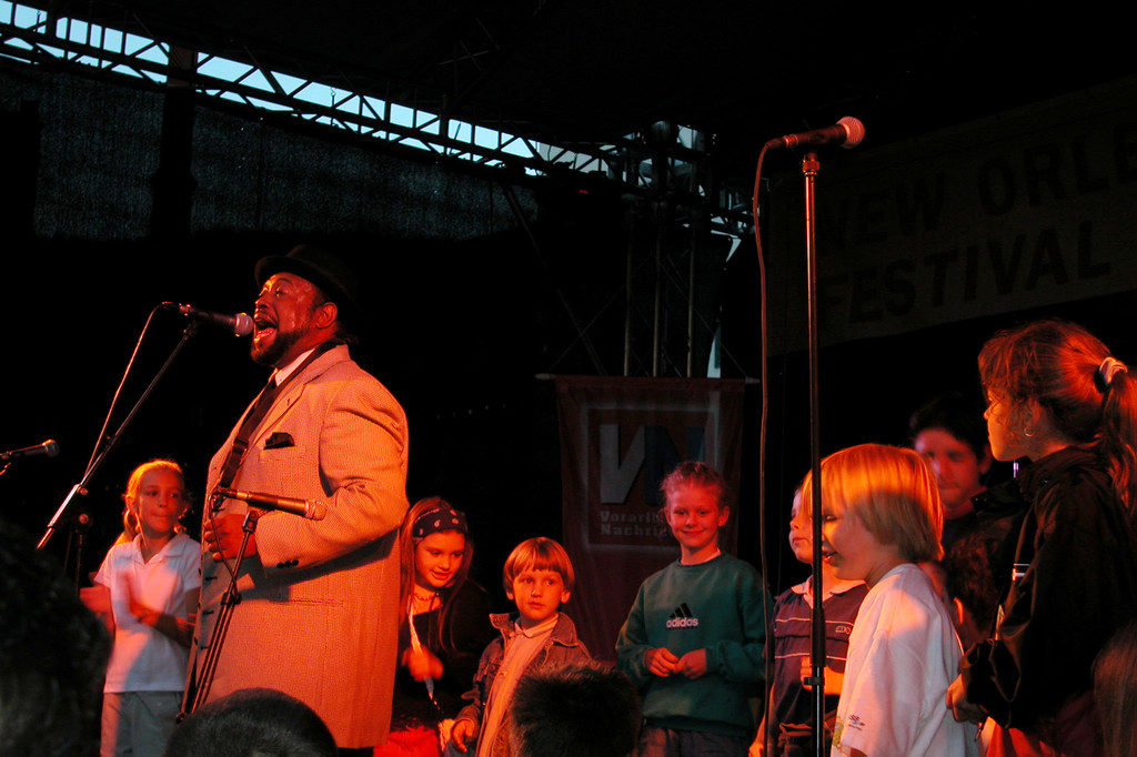 neworl02_chucky04_jpg-1339063396