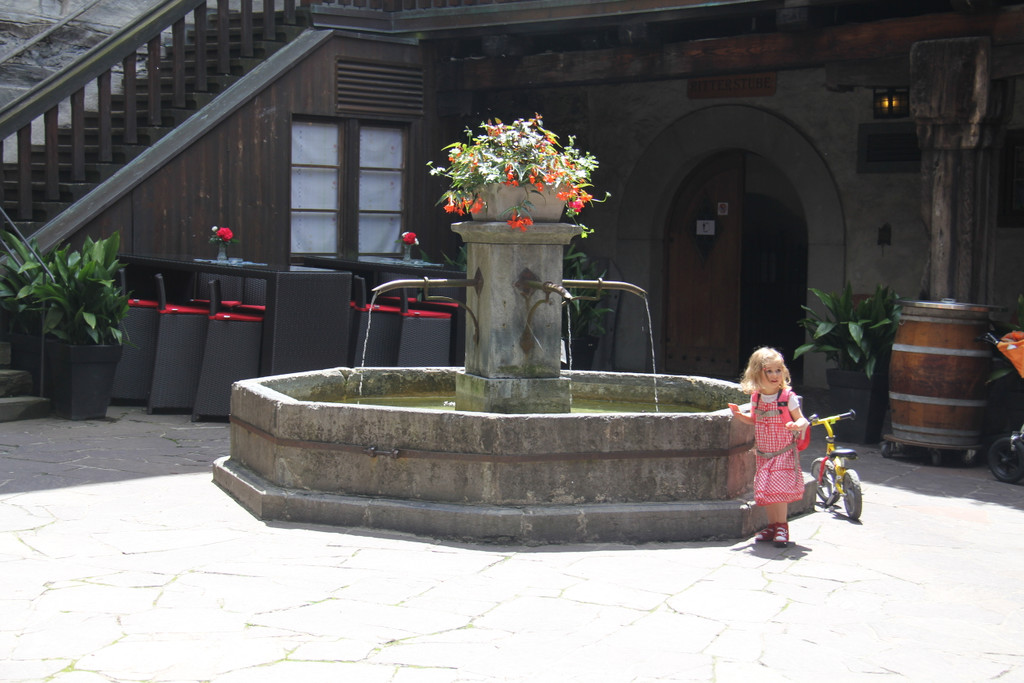 IMG_1189_JPG-1339076159