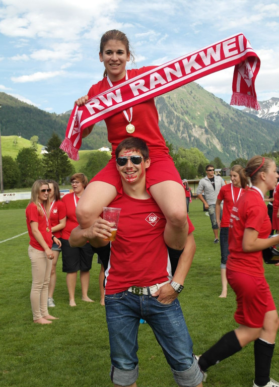 7_6_2012 Frauenfu__ball105.jpg