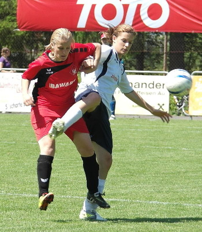 7_6_2012 Frauenfu__ball23.jpg