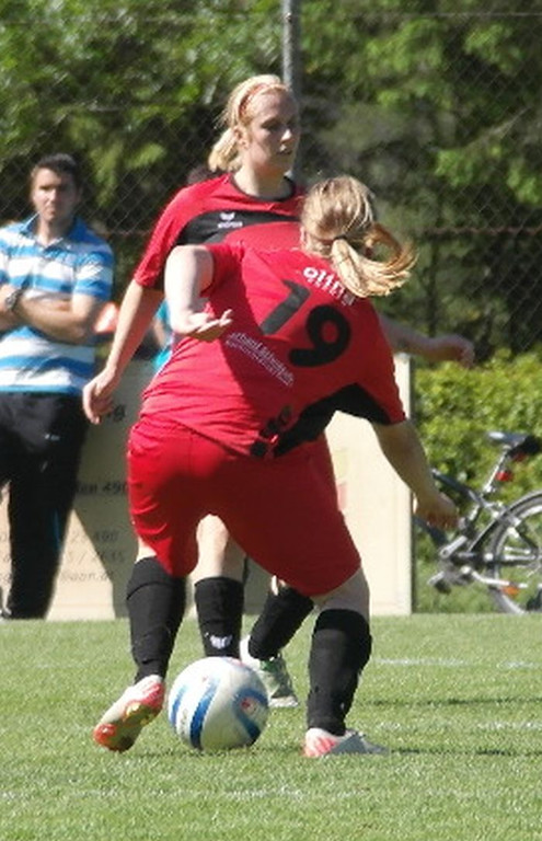 7_6_2012 Frauenfu__ball76.jpg