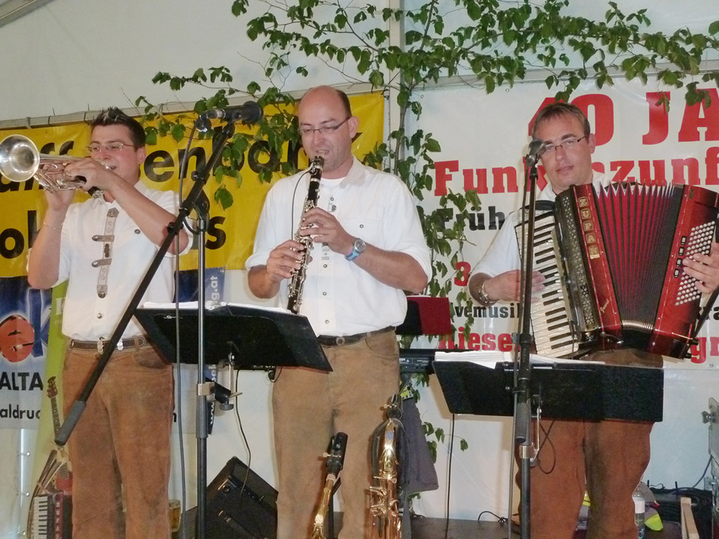 Schwefel8Musik_jpg-1339537837