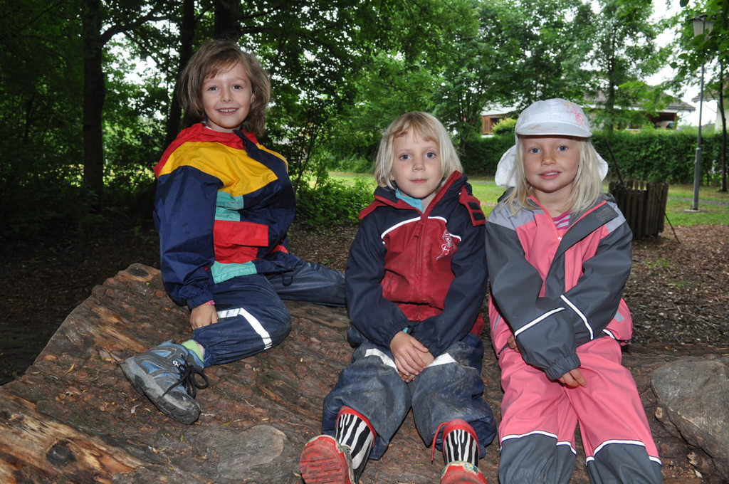 KindergartenWaldtag81.JPG