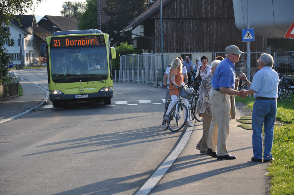 bus_jpg-1339831233