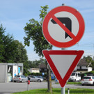 Linksabbiegen verboten