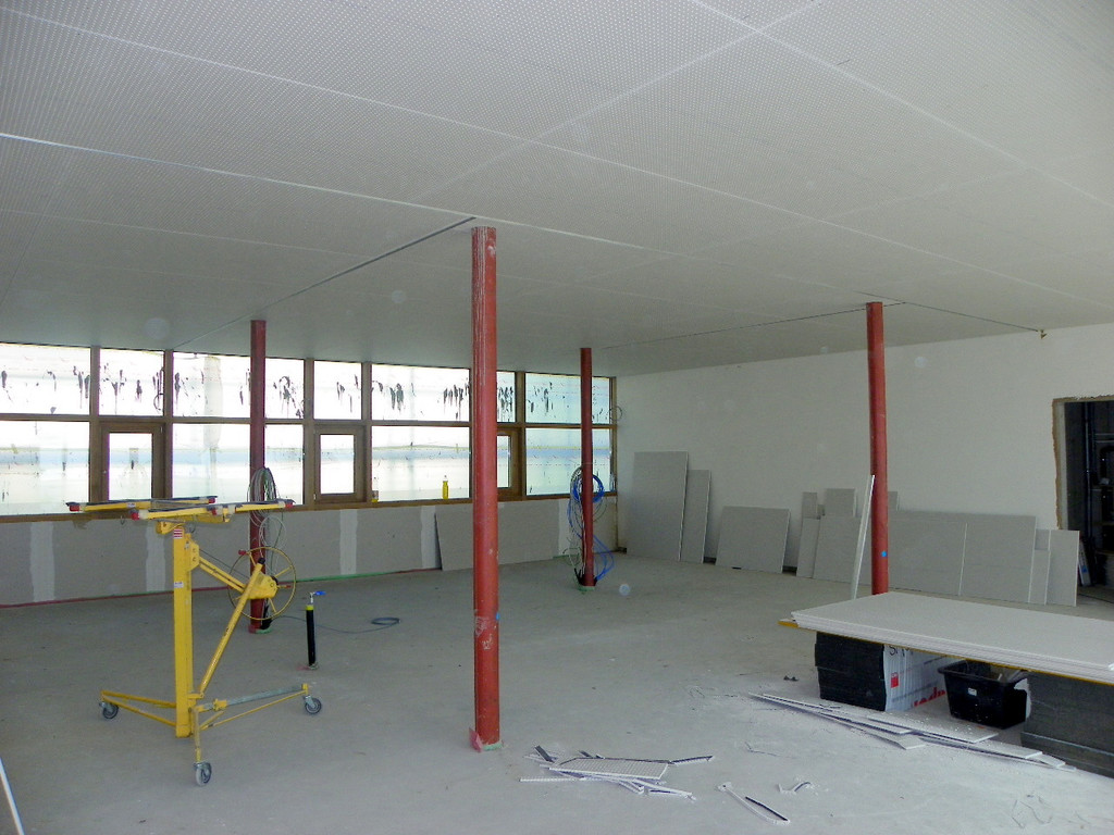 114_7353_JPG-1339974056