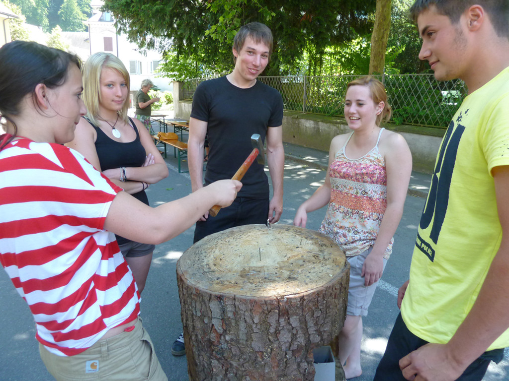 Viertel7anageln_jpg-1340038770