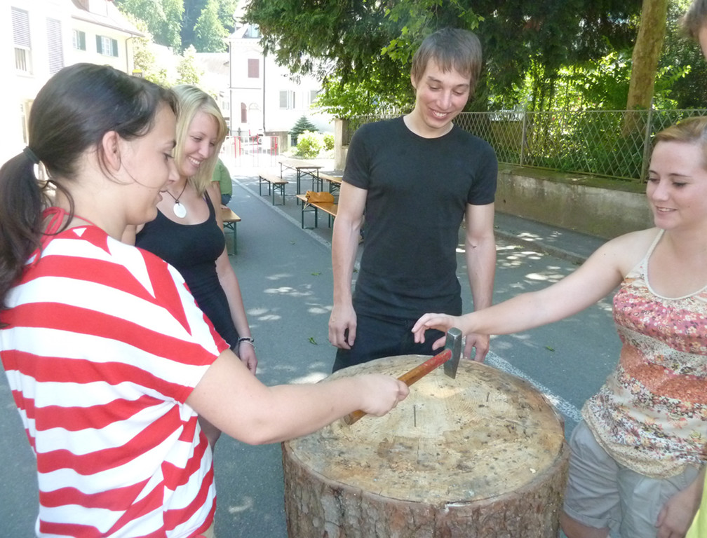 Viertel7nageln_jpg-1340038781