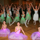 Tänzerinnen der Ballettschule Monika