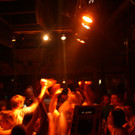 der Cpt. lädt  die Ladies ein