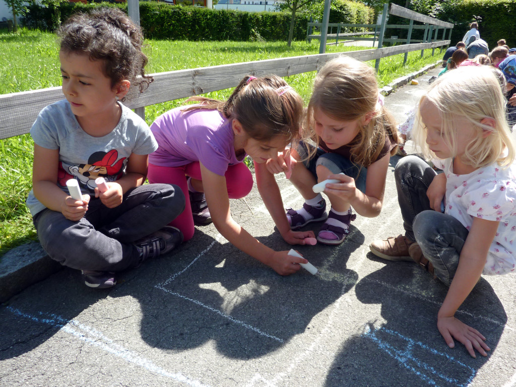 Die Froschk__nigin mit Dr_ Angelika Ibele_ B__cherei Rohrbach_ Juni 2012 _37__jpg-1340475223
