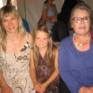 Stellenleiterin Fl__chtlingshilfe Annibe Riedmann_ Clara und ingried Manser.JPG
