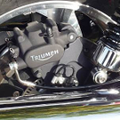 Triumph_Rocket_III_Roadster_Bild_15.jpg