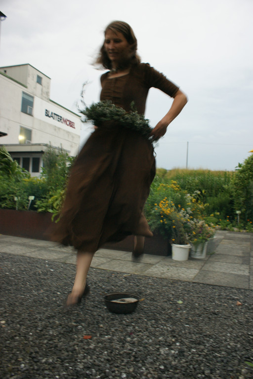 090_JPG-1340622856