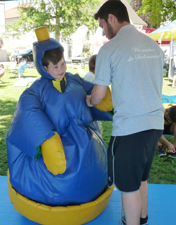 OJAH7bSumo_jpg-1340741707