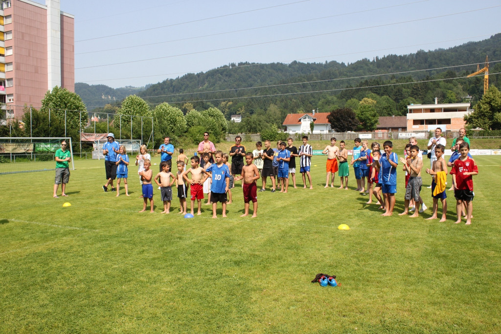 Fu__ball Nachwuchs Saisonabschluss Fest 30-06-2012 _21__jpg-1341079626