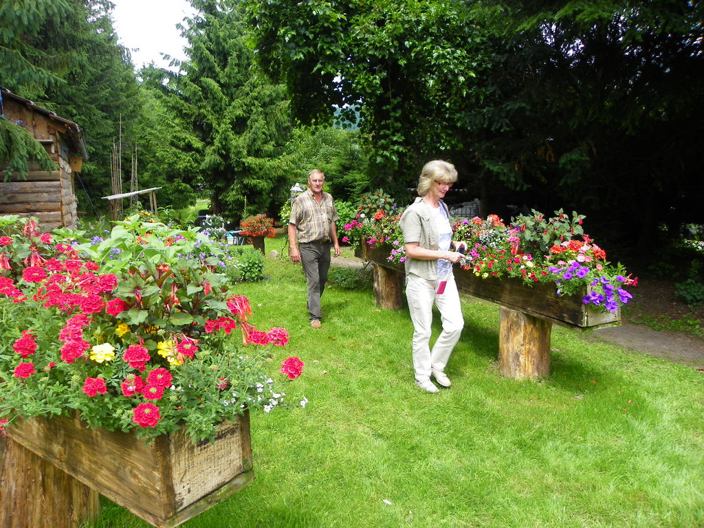 115_1280_JPG-1341098019