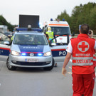 Einsatzdoku_02072012_Schwerer VU mit eingeklemmter Person A2 Seebenstein_1 Lkw und 3 Fahrzeuge _8_.JPG