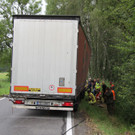 Lkw in Graben