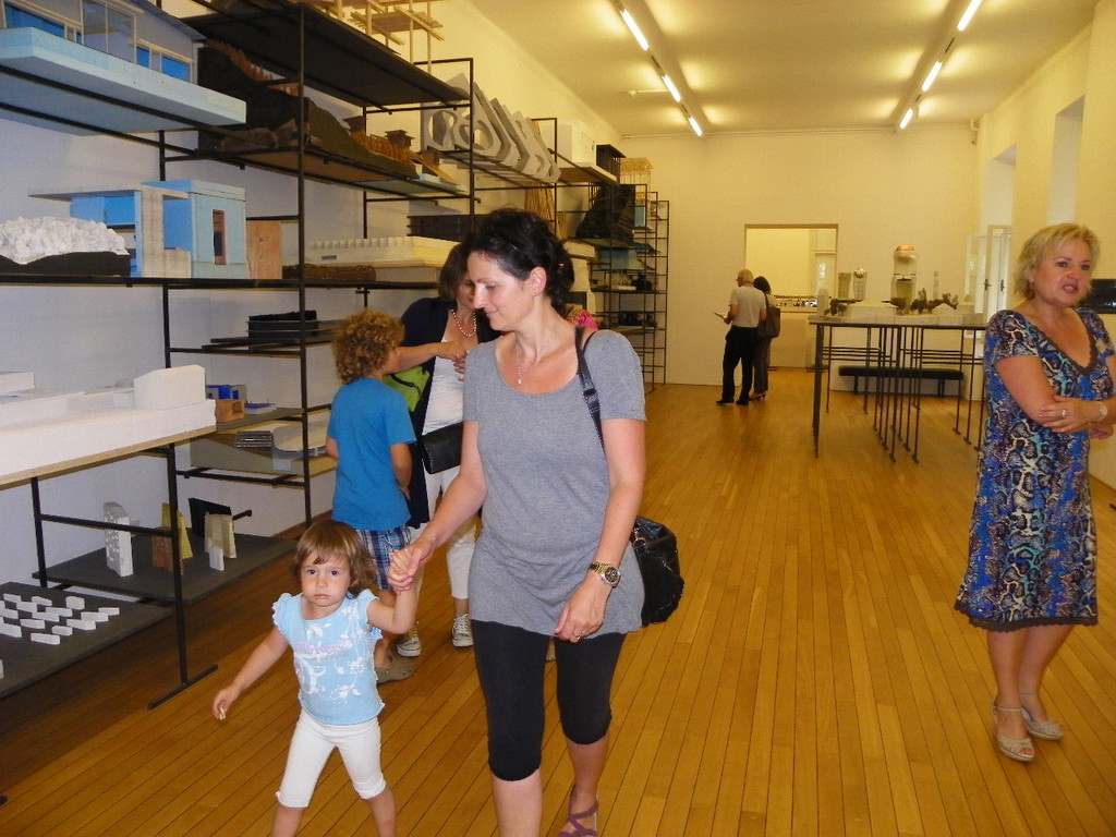 115_2446_JPG-1341445024