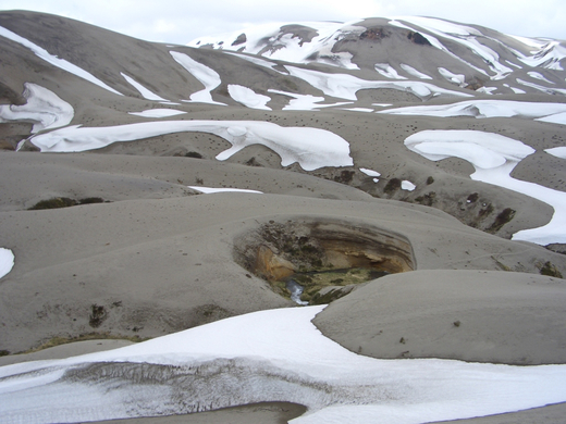 Wandernwieaufdemmond_vulkanPuyehue_hat_riesiges_gebiet_zerstoert.JPG