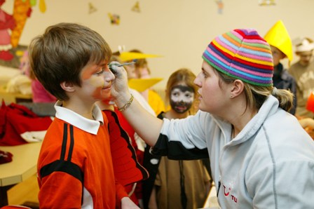 Gut Wenghof Kinderschminken.jpg