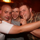 der Cpt. lädt  die Ladies ein