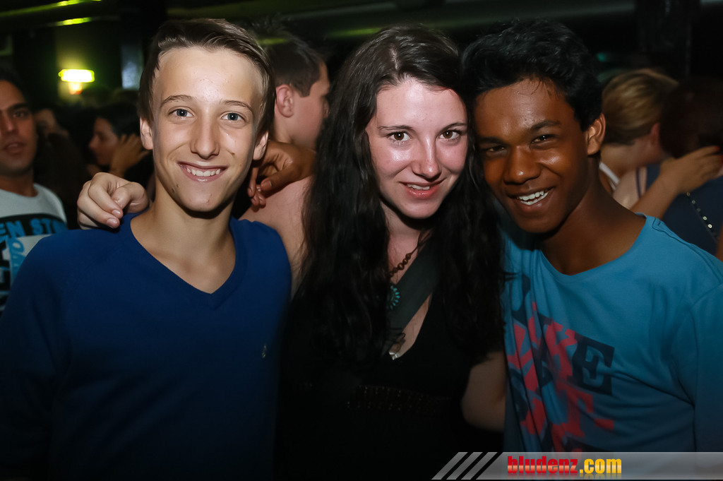 11821269.jpg