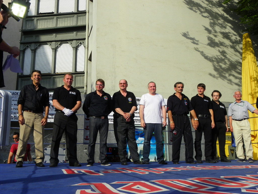 115_2200_JPG-1341788084