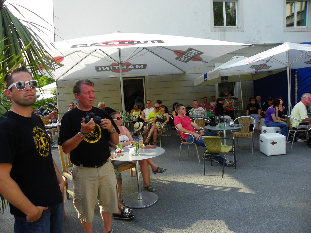 115_2201_JPG-1341788090