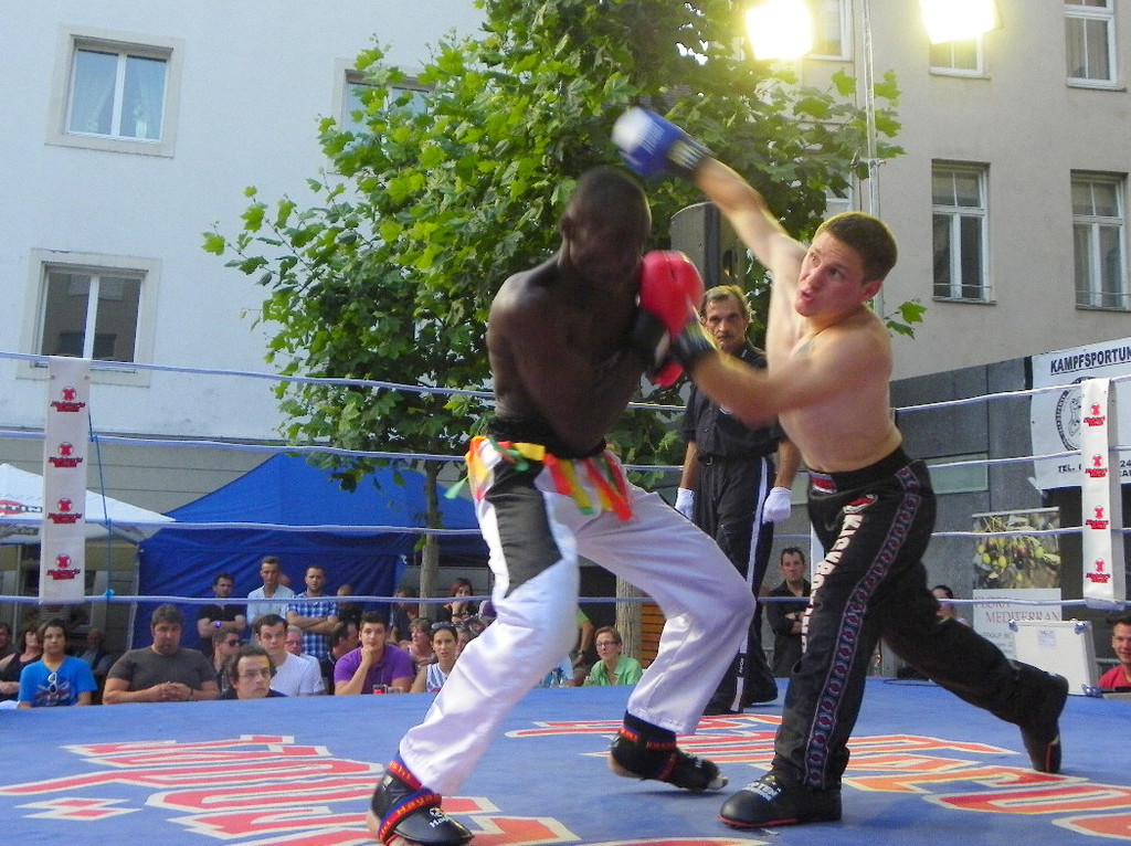 115_2291_JPG-1341788251