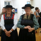 2Trachtenfrauen.jpg