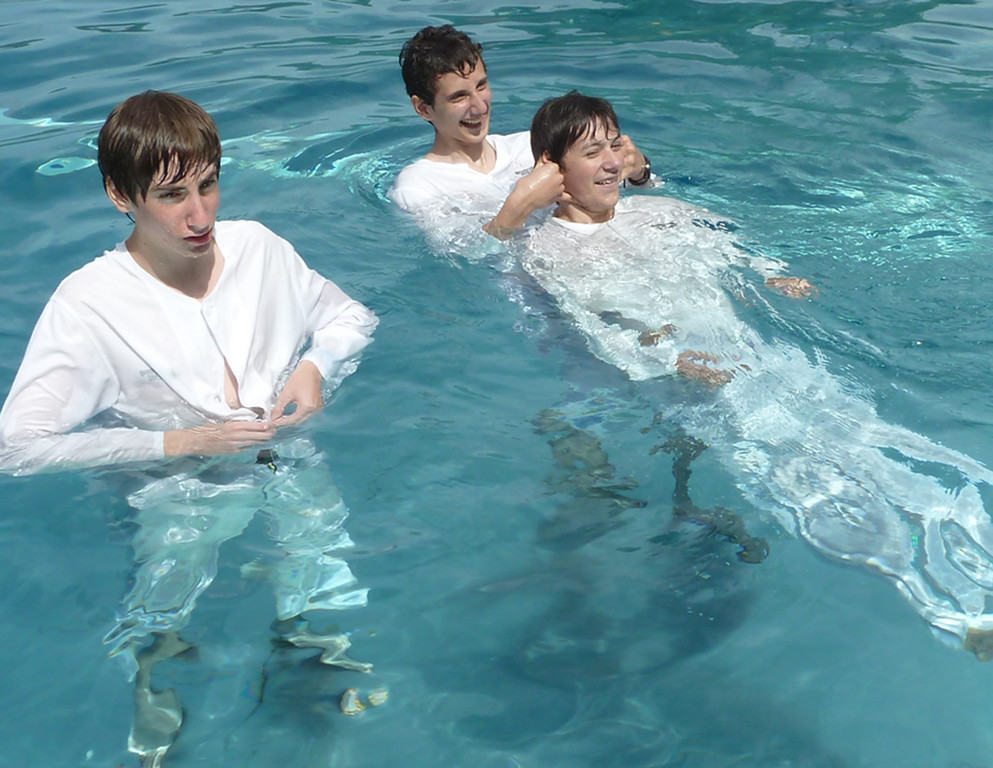 Kleider1a_jpg-1341865939