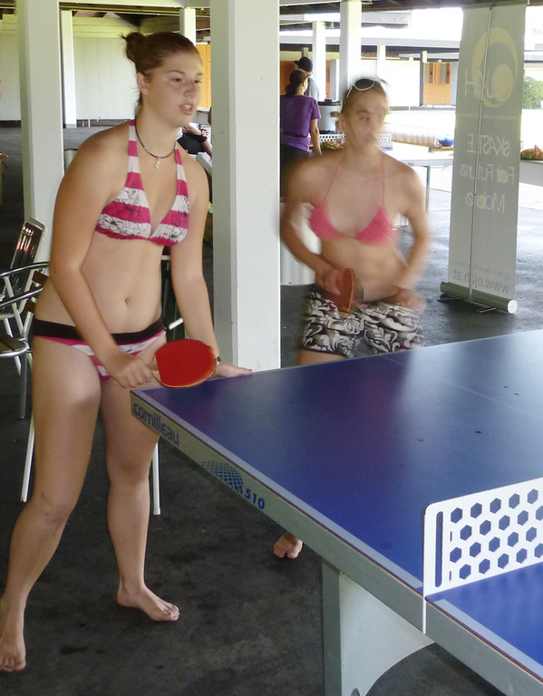 Tennis1a_jpg-1341866321