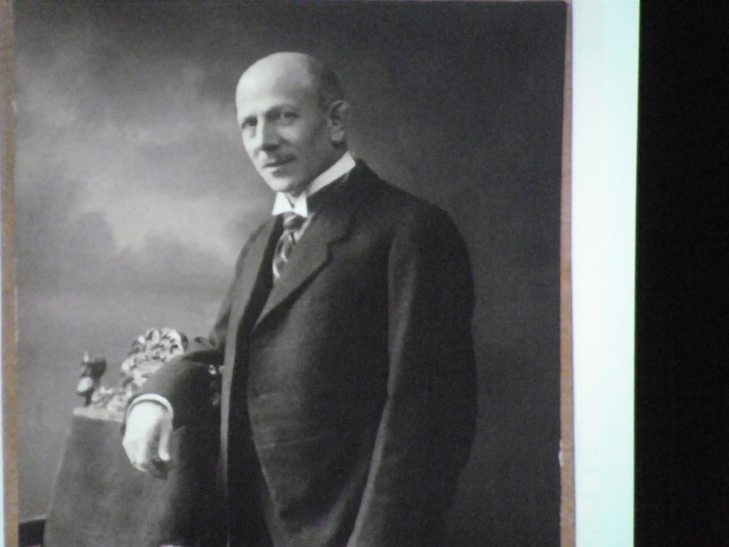 115_1518_JPG-1341871242