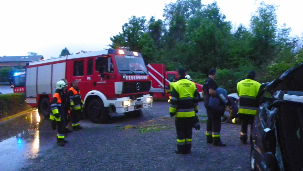 115_2703_JPG-1341871918