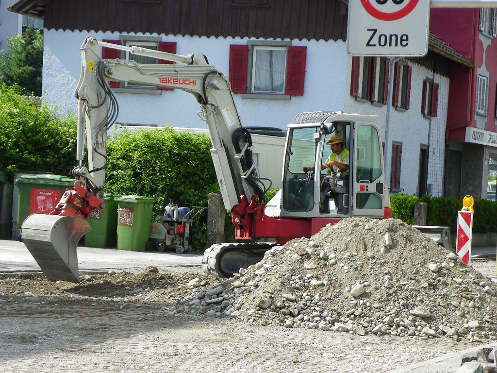 115_1561_JPG-1341874380