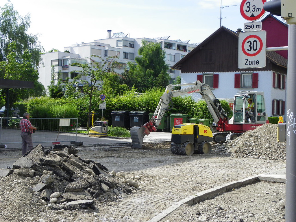 115_1556_JPG-1341874356