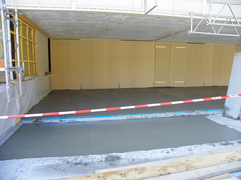 115_0195_JPG-1341875454