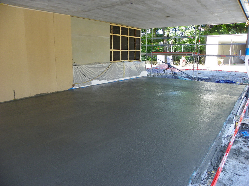 115_0196_JPG-1341875460