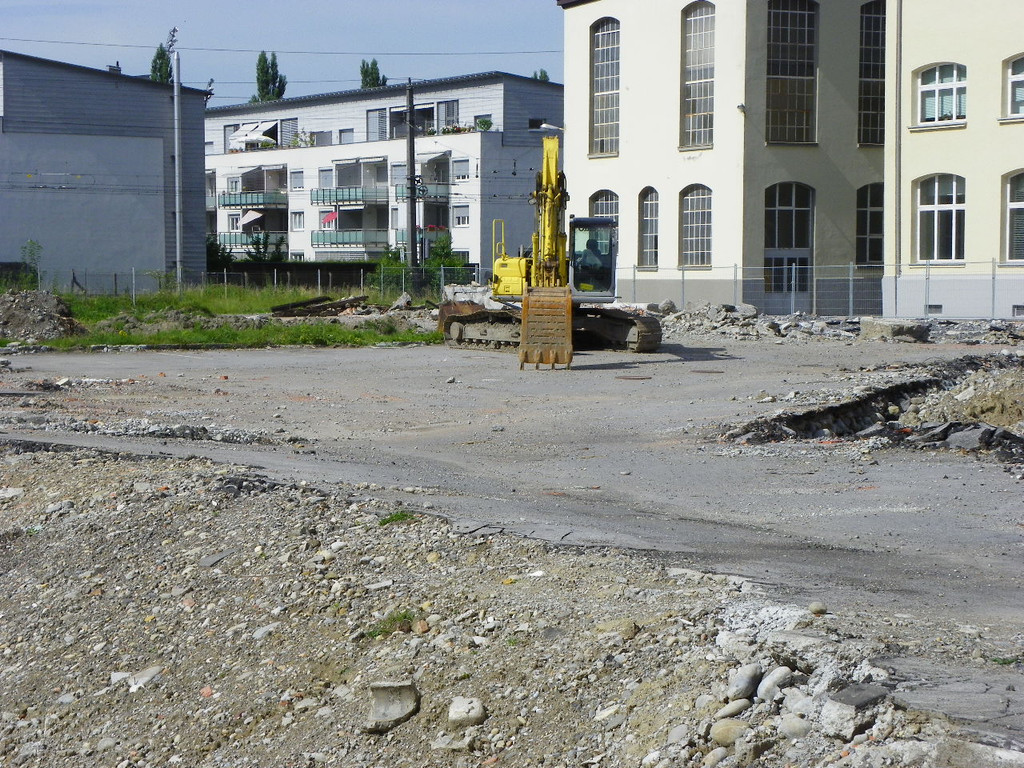 115_1577_JPG-1341963421