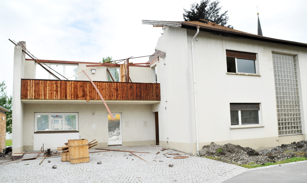 Abbruch Pfarrhaus Fu__ach 11-07-2012 13_jpg-1342019871