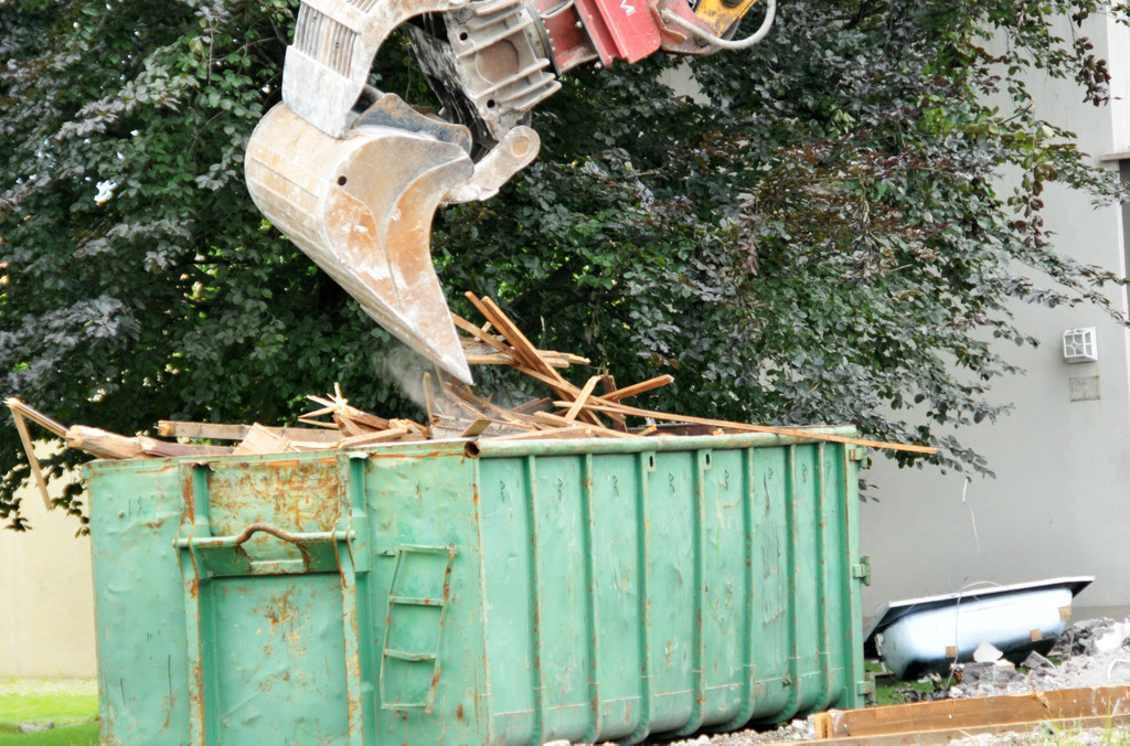 Abbruch Pfarrhaus Fu__ach 11-07-2012 36_jpg-1342019930