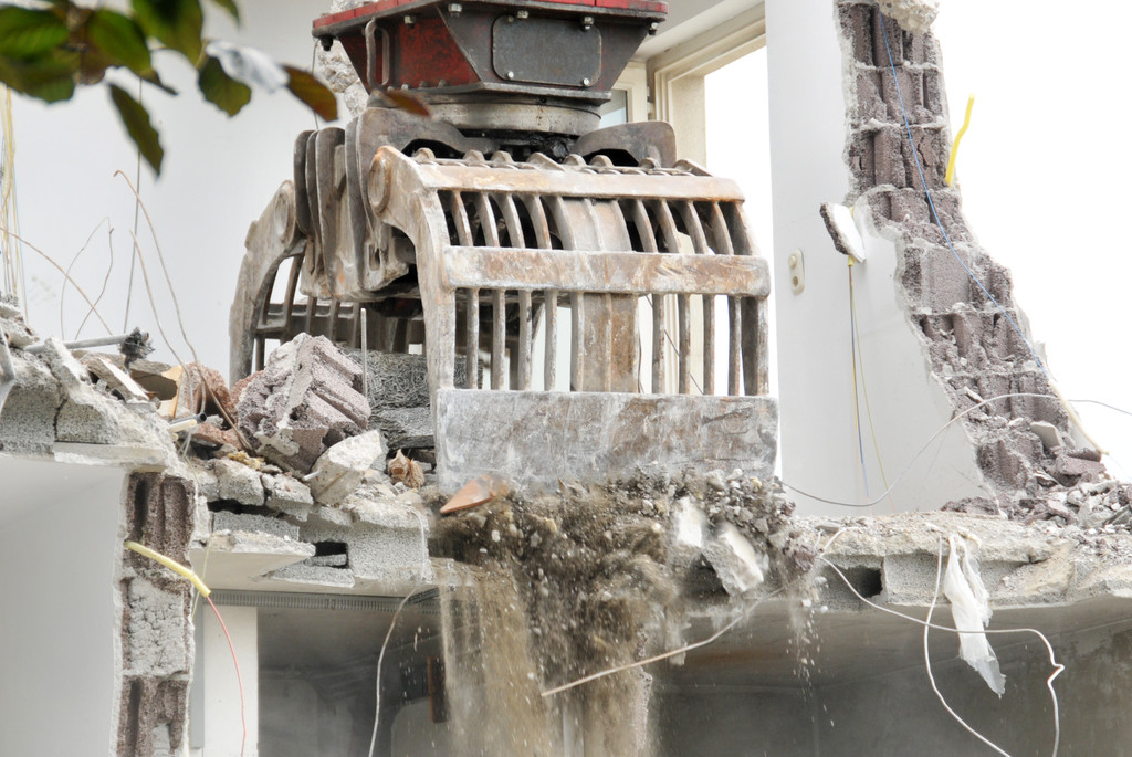 Abbruch Pfarrhaus Fu__ach 11-07-2012 61_jpg-1342019994