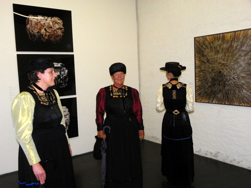 115_3270_JPG-1342047204